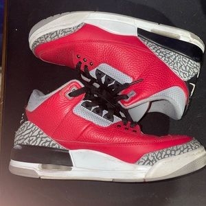 Jordan 3 Chicago red